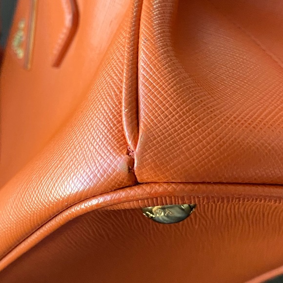 Sold-Prada Small Galleria Saffiano leather bag - Picture 7 of 8